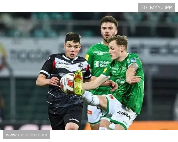 西班牙人终结对塞维利亚12场不胜纪录,主场优势成关键 西班牙人终结对塞维利亚12场不胜纪录,主场优势成关键